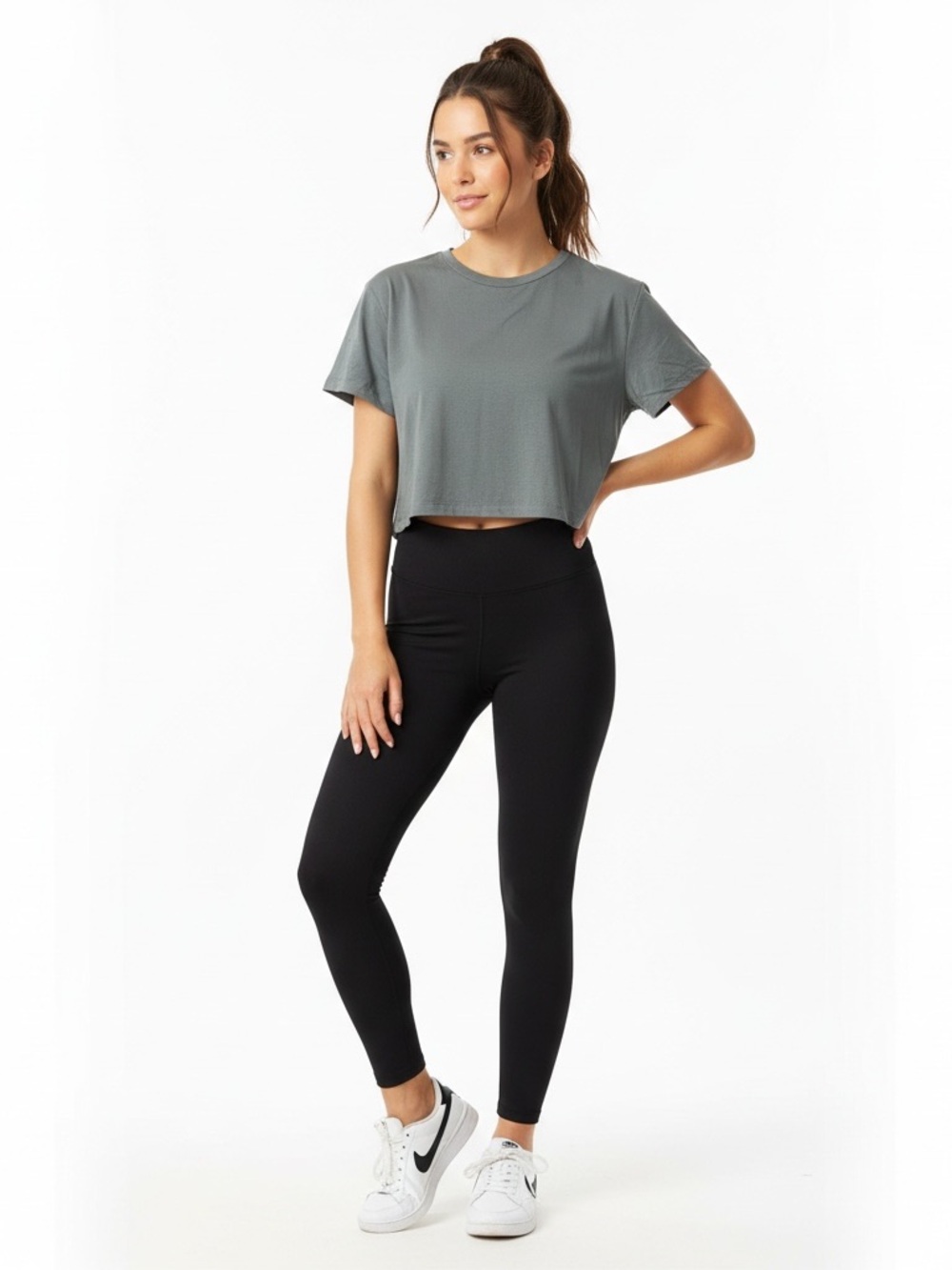 CUTS | LIKE NEW Green boxy cropped crew neck short sleeve t-shirt size XS